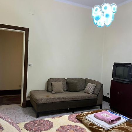 Beautiful Apartment In The Heart Of Kairo Exteriör bild