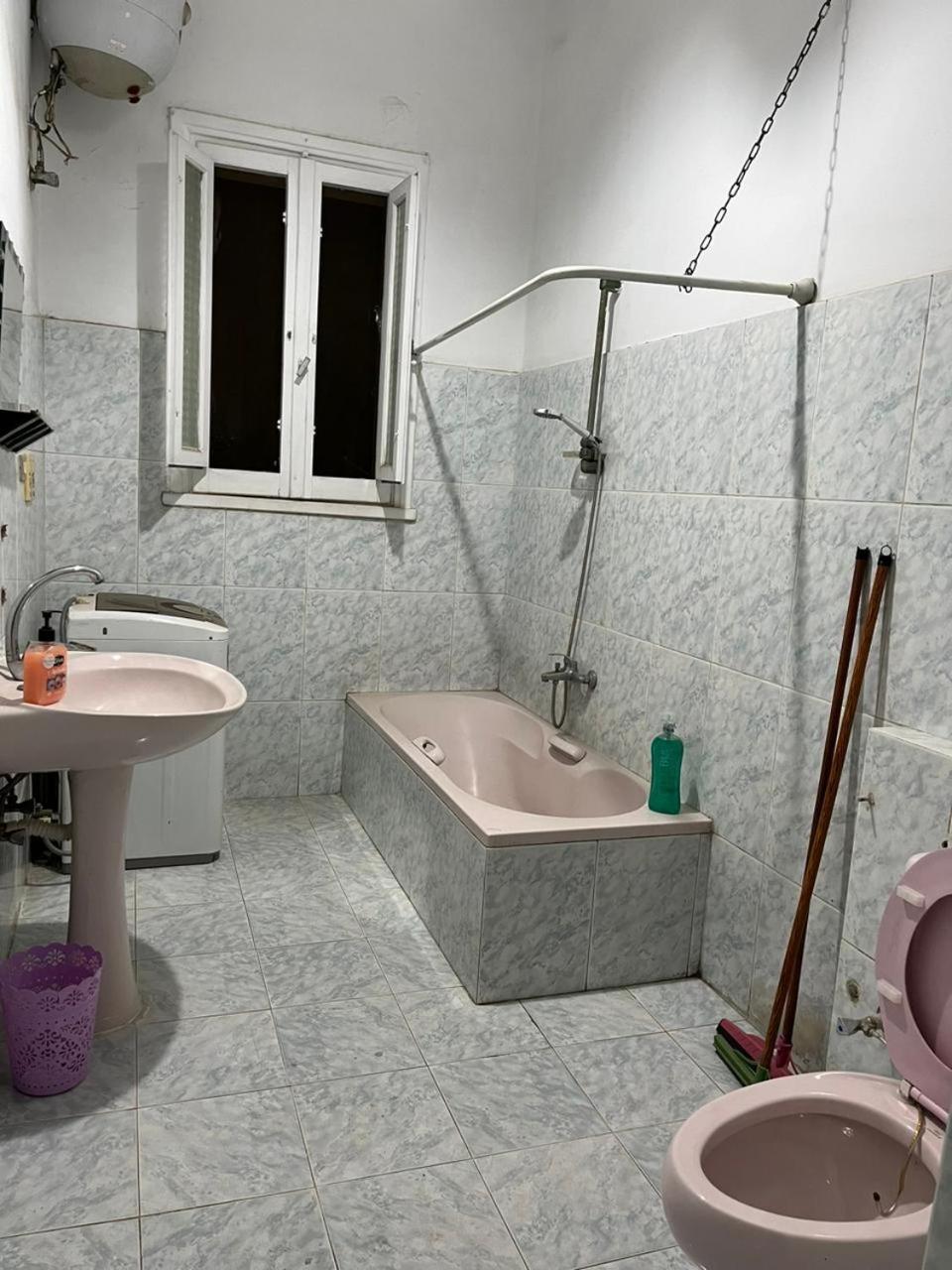 Beautiful Apartment In The Heart Of Kairo Exteriör bild